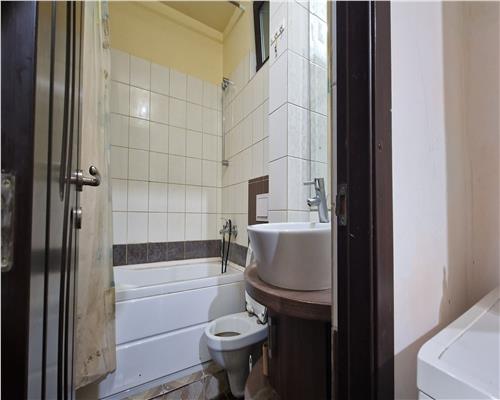 Apartament cu 3 camere Piata Unirii