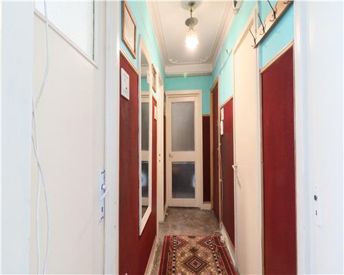 Apartament de 3 camere, etaj 1, Fara risc in Podu Ros