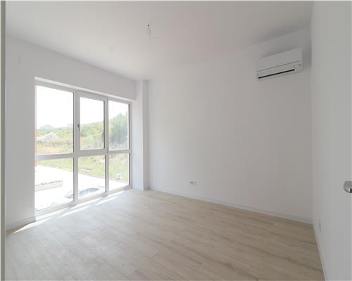 Ultimul apartament pe malul Lacului Sorogari, etaj 1, Mutare imediata!