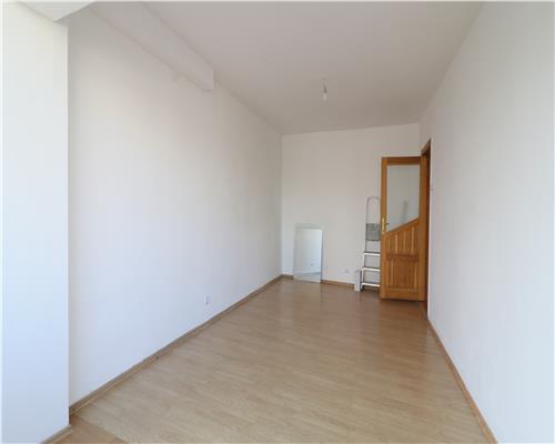 Apartament cu 5 camere, 137 mp, Pacurari Canta