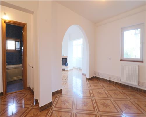 Apartament cu 5 camere, 137 mp, Pacurari Canta