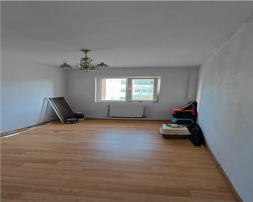 Apartament 4 camere, Podu Ros, etaj 3