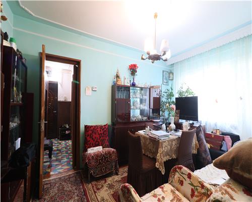 Apartament 3 camere, etaj intermediar, Podu Ros, 1001 articole