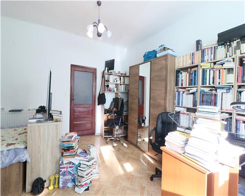 Apartament de 52 mp, str. Cuza Voda, etaj 1