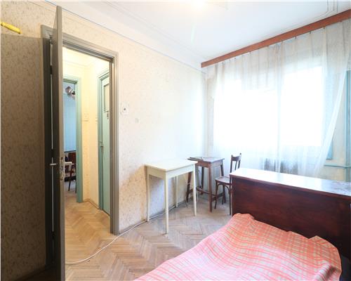 Apartament 2 camere, Podul de piatra, etaj 1, fara risc