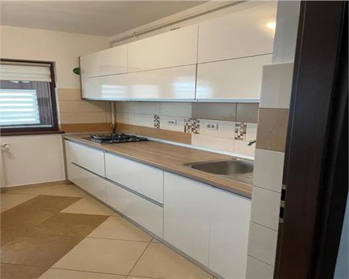 Apartament 2 camere IASICON + loc de parcare